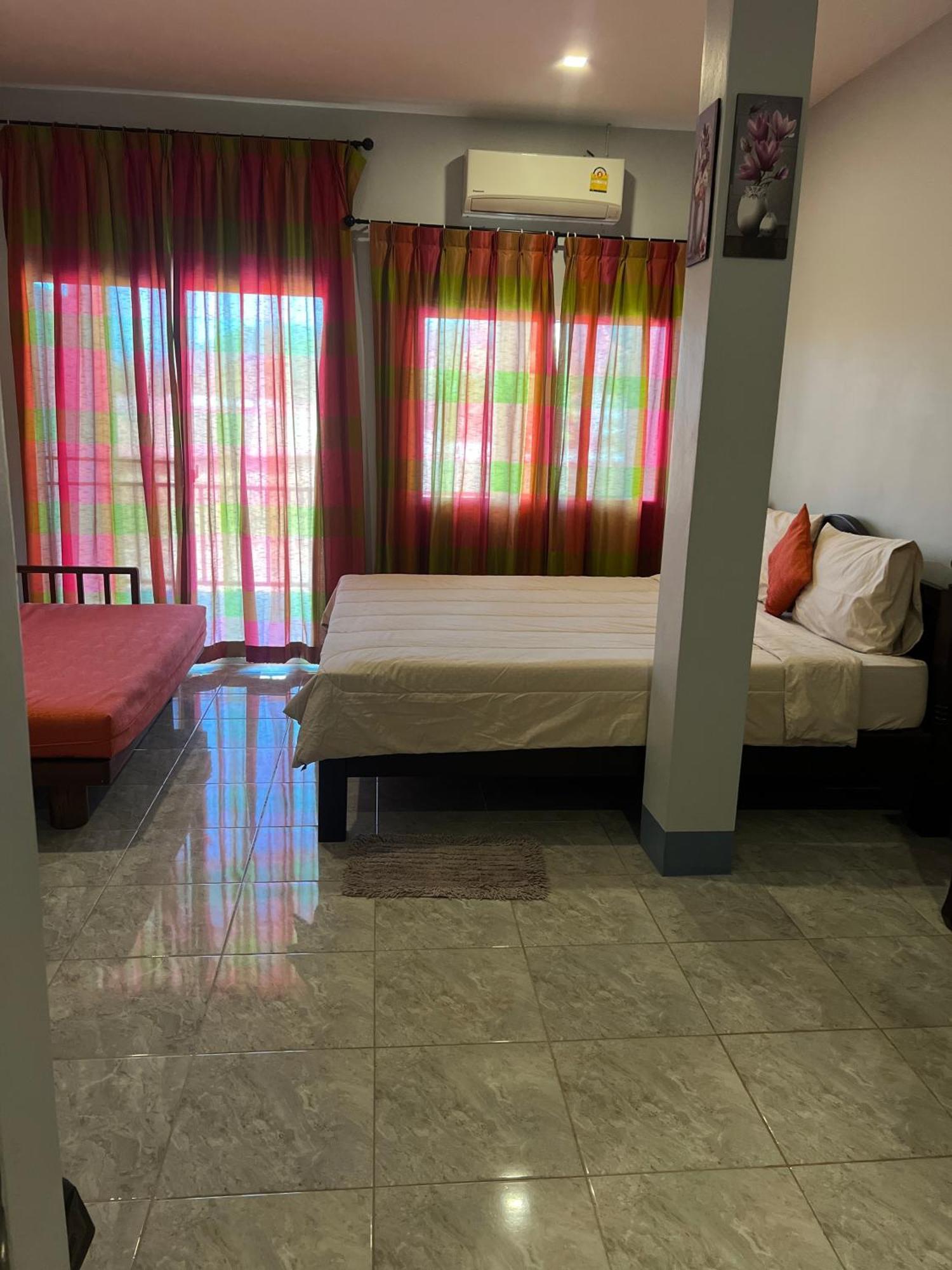 קו לנטה Nare Guest House מראה חיצוני תמונה